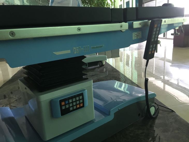 Surgical Operation Table